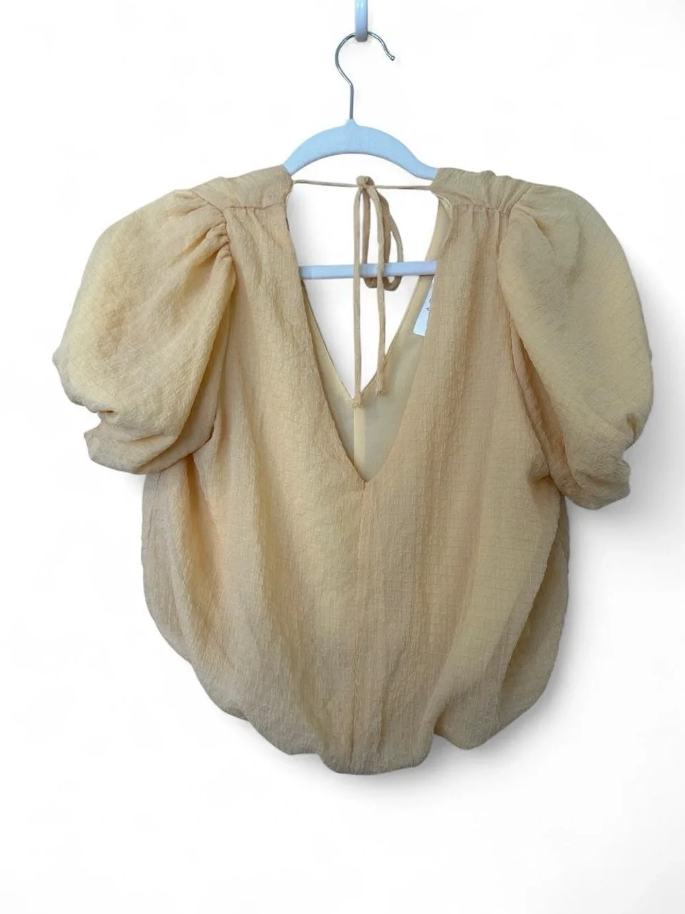 Astr Soft Yellow V-Neck Puff Sleeve Blouse
